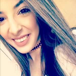 Meet your Posher, Eva